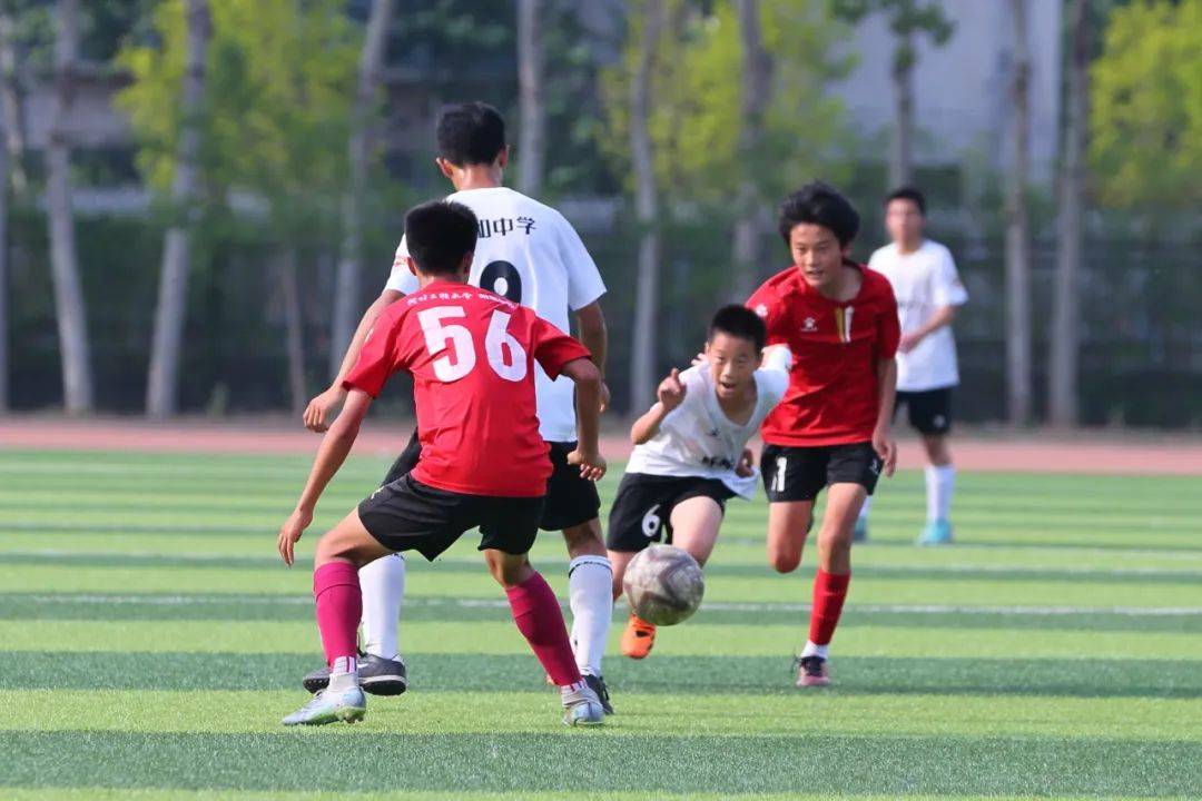 受采访时坦