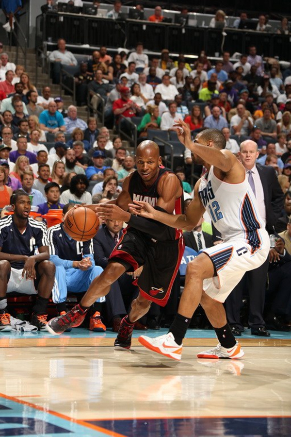 面对前场空 面对前场空