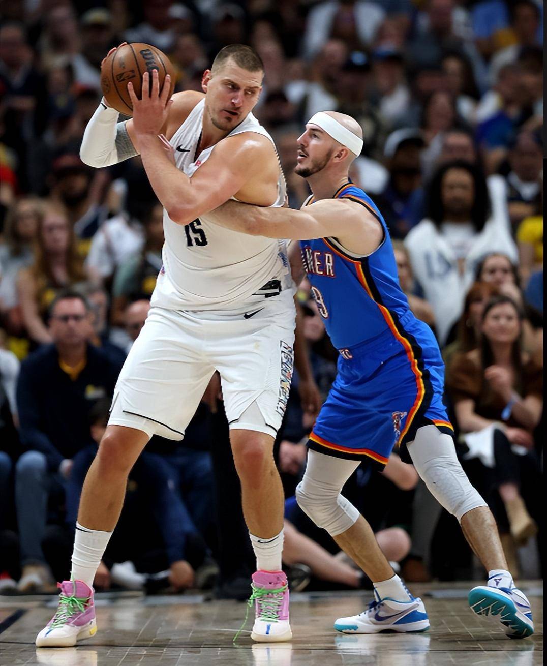 的另一焦点 的另一焦点