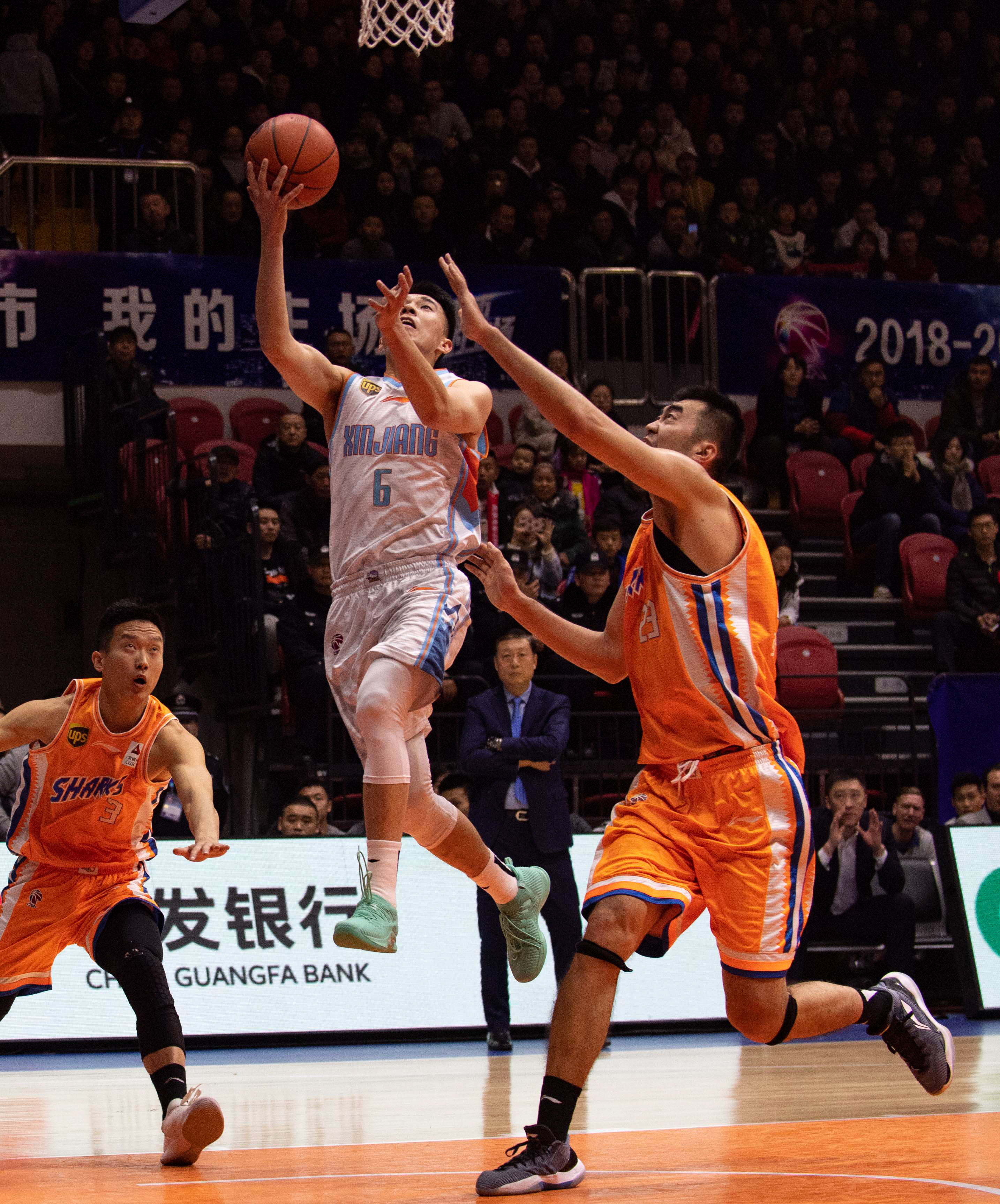 在场上的呼 在场上的呼